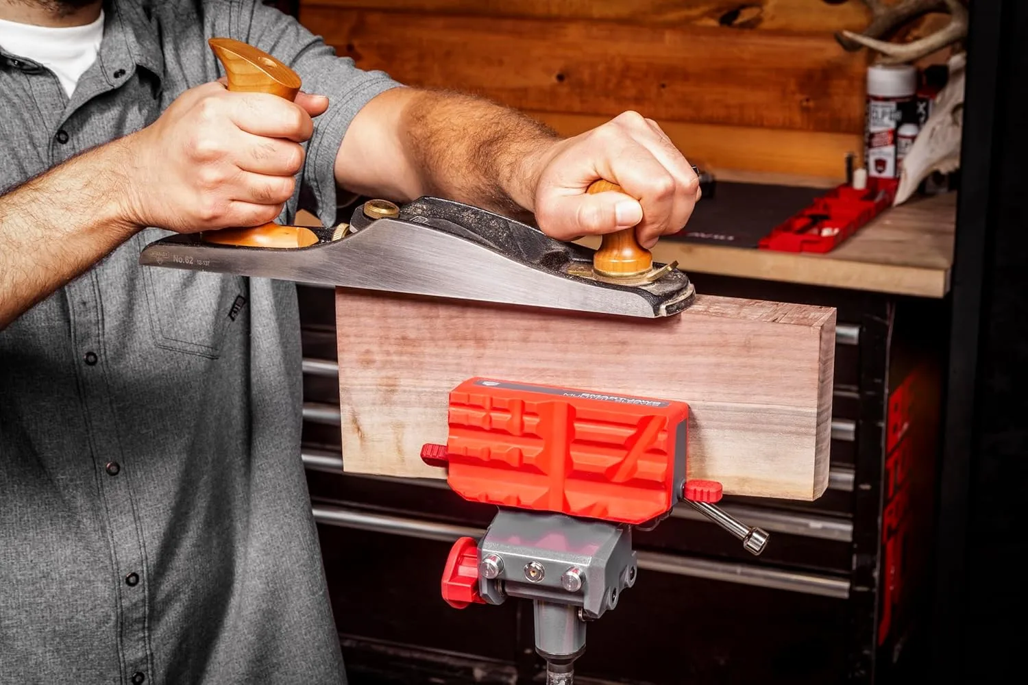 Real Avid Vise - 360° Swiveling Bench Vise for Optimal Positioning, Versatile Applications, 5" Jaw Width Vise for Cleaning