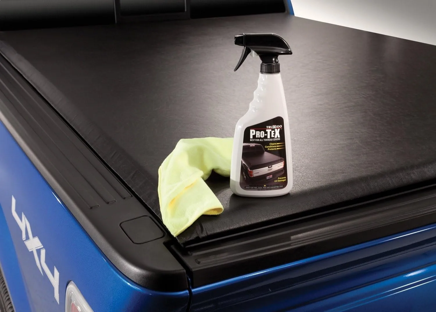 RealTruck TruXedo Pro-TeX | 1704511 | Pro-TeX Protectant Spray 20oz.