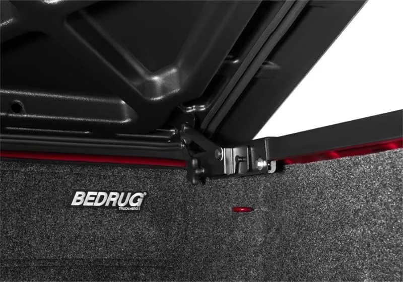 RealTruck Undercover SE One-Piece Truck Bed Tonneau Cover | UC1186 | Fits 2019-2025 Chevy/GMC Silverado/Sierra 1500 6' 7" Bed (79.4")