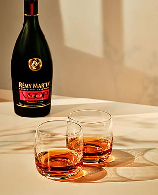 REMY MARTIN COGNAC VSOP TOT