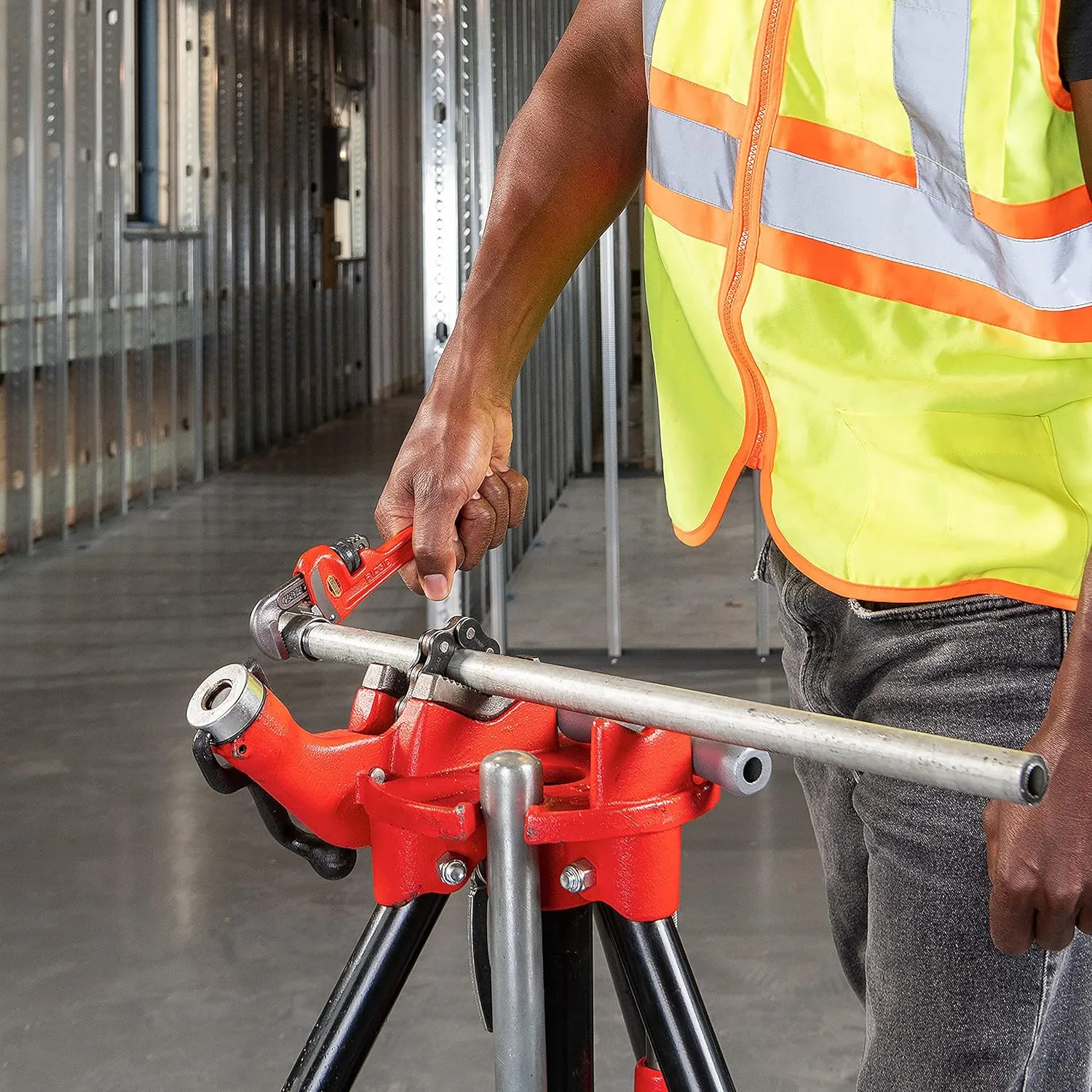 RIDGID 31005 Model 8 Heavy-Duty Straight Pipe Wrench, 8-inch Plumbing Wrench, Small, Red