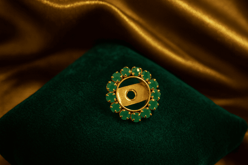 GREEN WHITE STONE ATTACHER