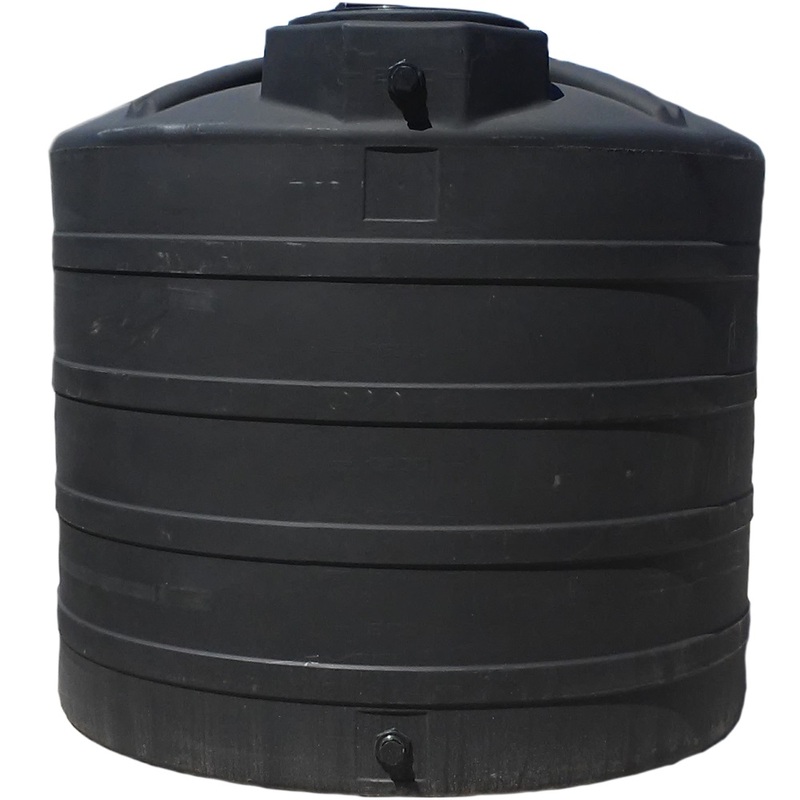 Snyder Industries 5000 Gallon Black Vertical Water Tank