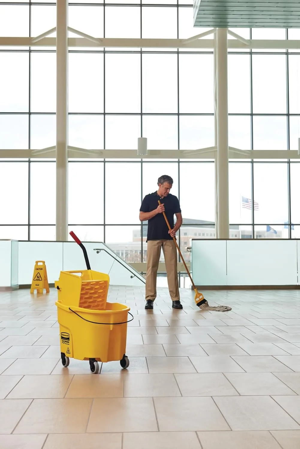 Rubbermaid WaveBrake 35 Qt Side-Press Mop Bucket & Wringer Combo - Yellow
