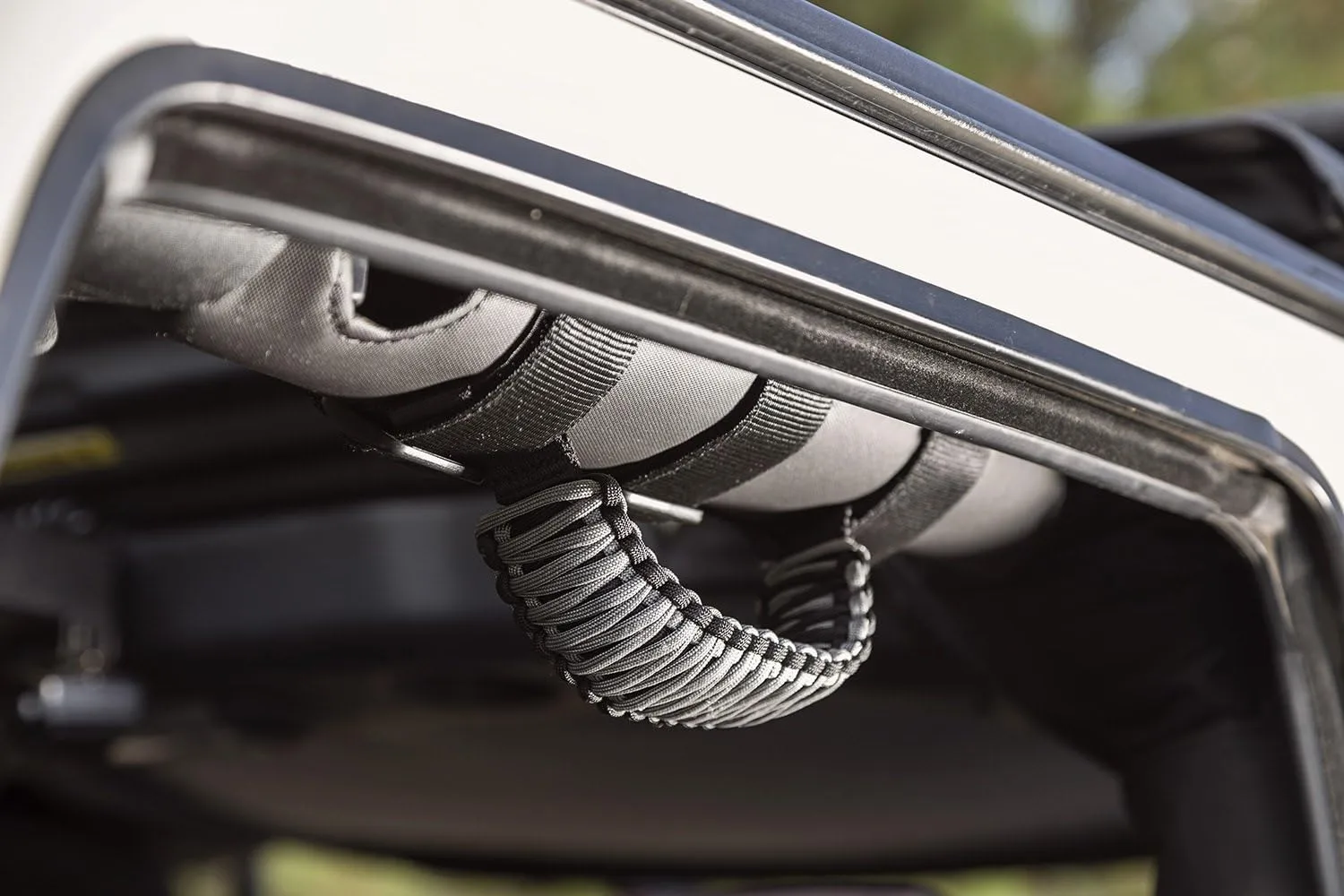 RUGGED RIDGE Paracord Grab Handles (Pair) for Jeep Wrangler/Gladiator Roll Bars