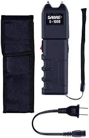 SABRE 2-in-1 Stun Gun with Flashlight and Anti-Grab Bar Technology, Painful 1.250 µC Charge, 120 Lumens
