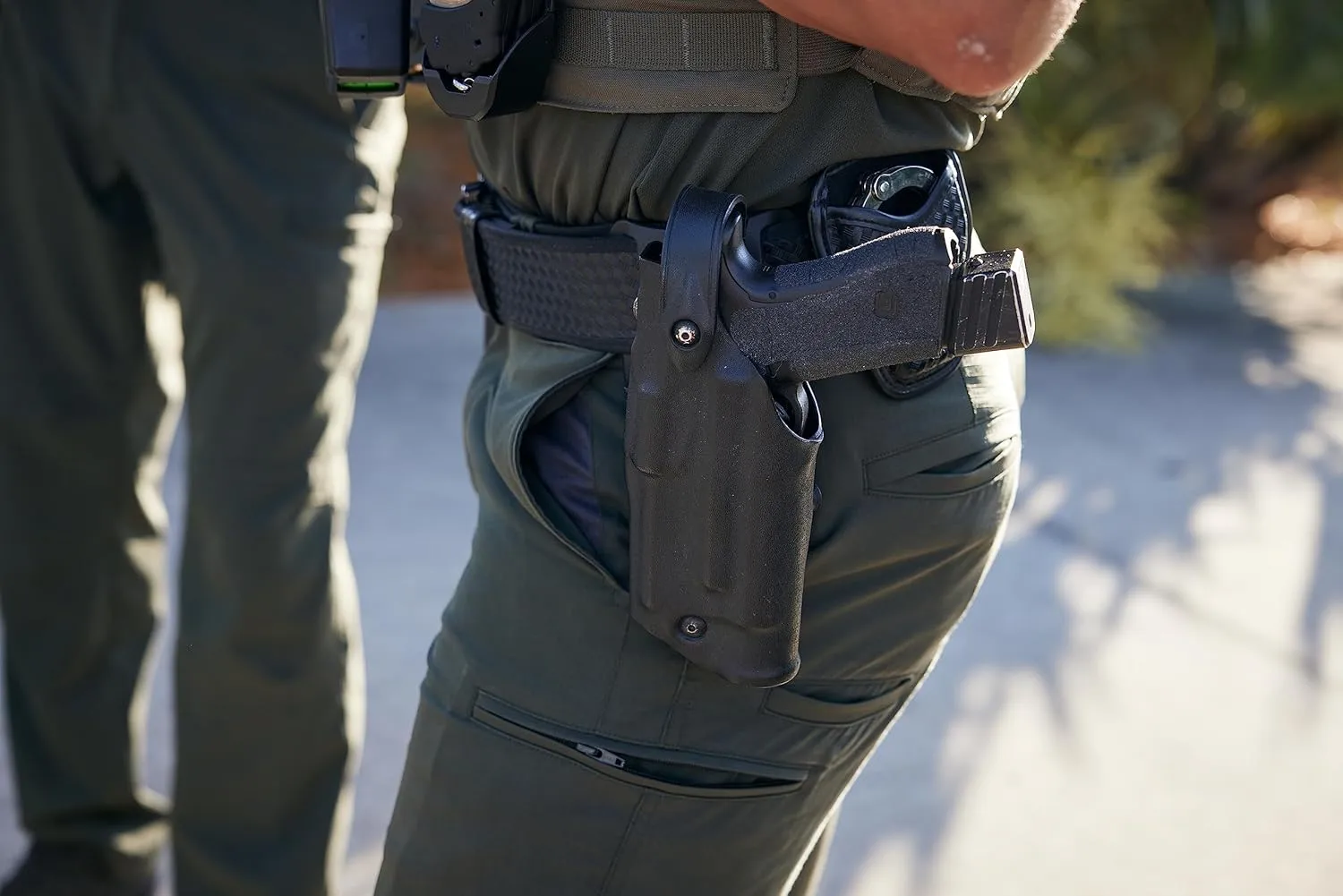 SAFARILAND 6360 Level III Retention Duty Holster