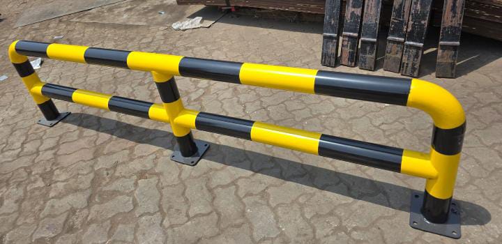 Safety Barrier 230cmL x 60cmHT x 3"