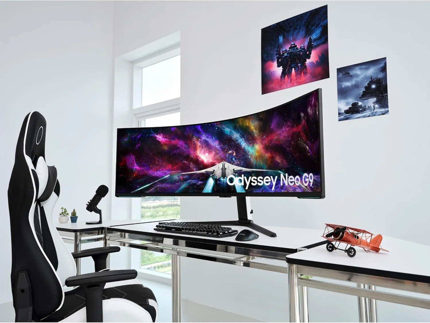 SAMSUNG 57" Odyssey Neo G9 Dual UHD Curved Gaming Monitor 240Hz 1ms