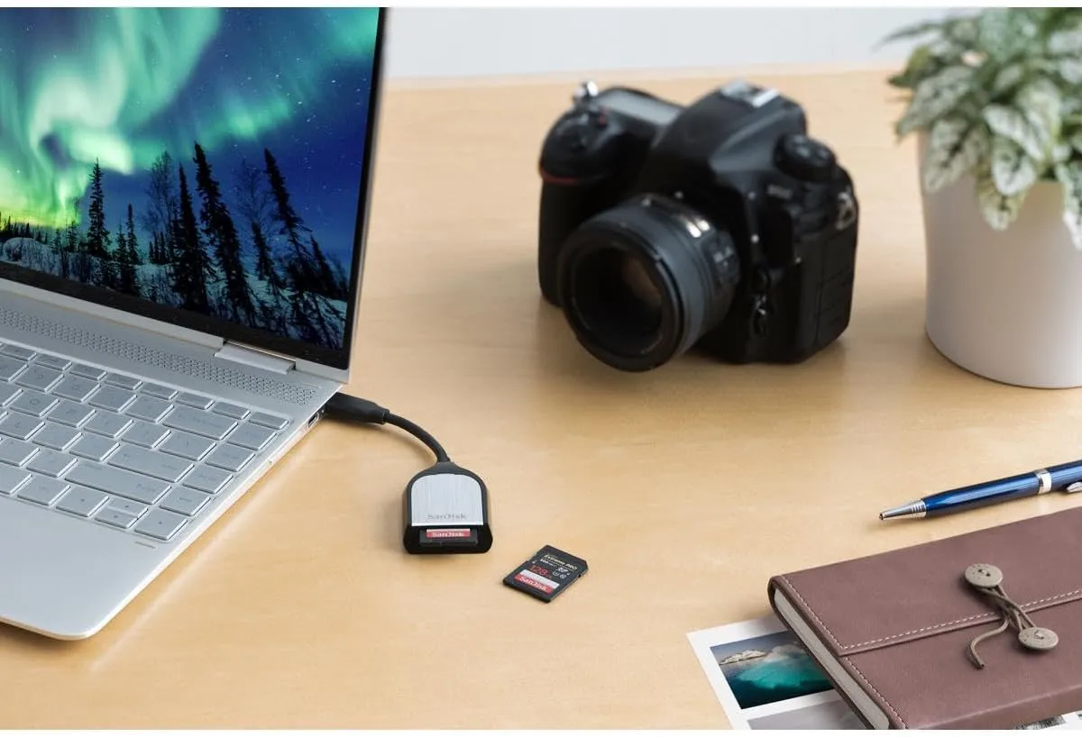 SanDisk Extreme PRO SD Card USB-C Reader