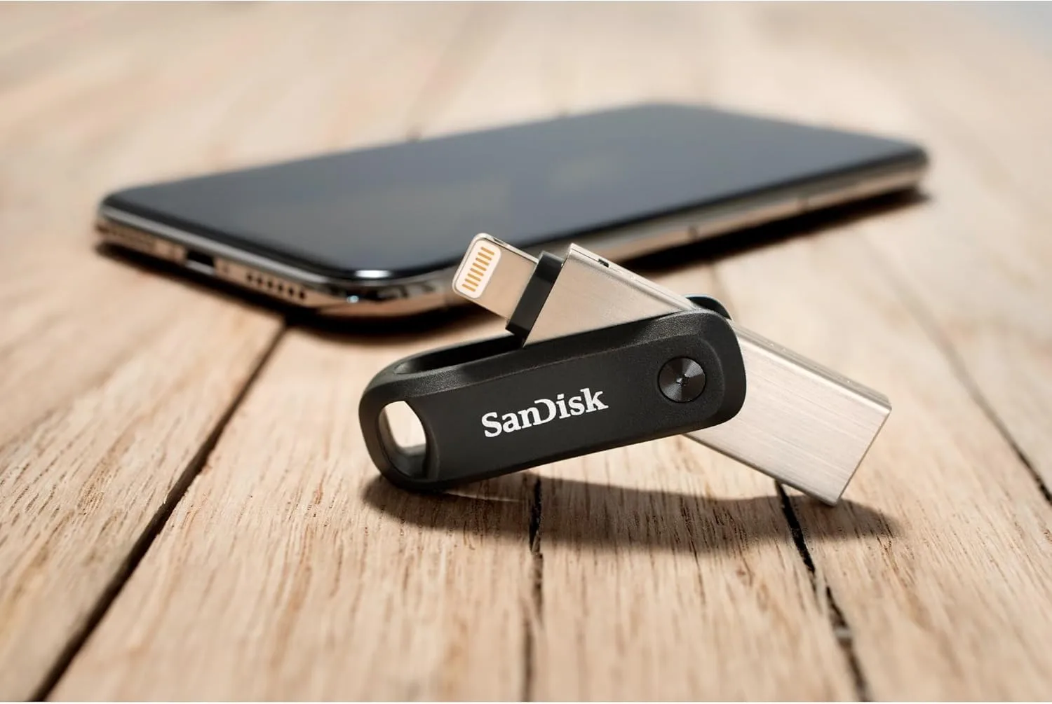 SanDisk iXpand Flash Drive Go for Your iPhone - 256 GB - USB 3.0 Type A, Lightning - 1 Year Warranty