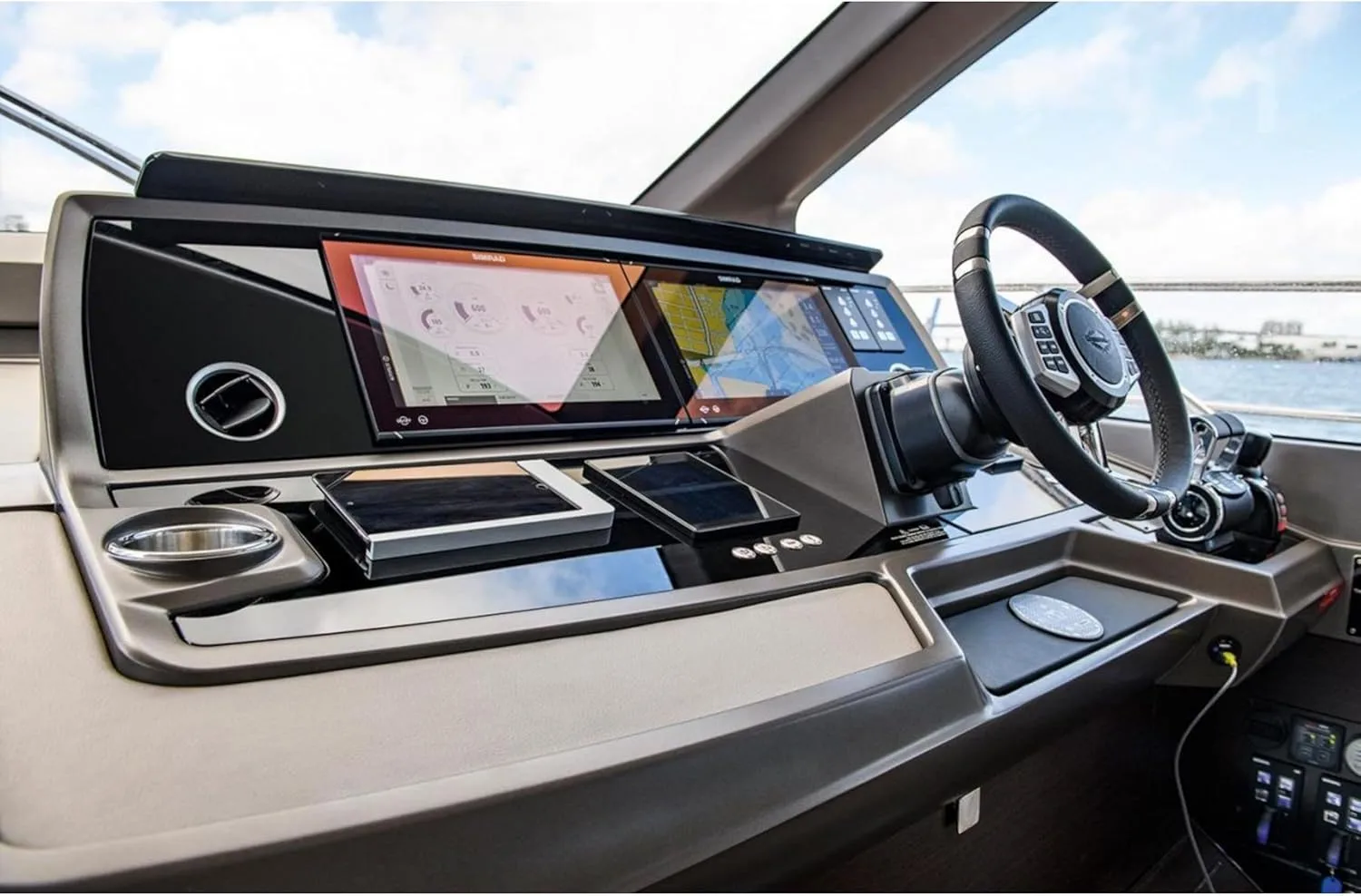 Scanstrut ROKK 10W Waterproof Wireless Charger - Surface Mount