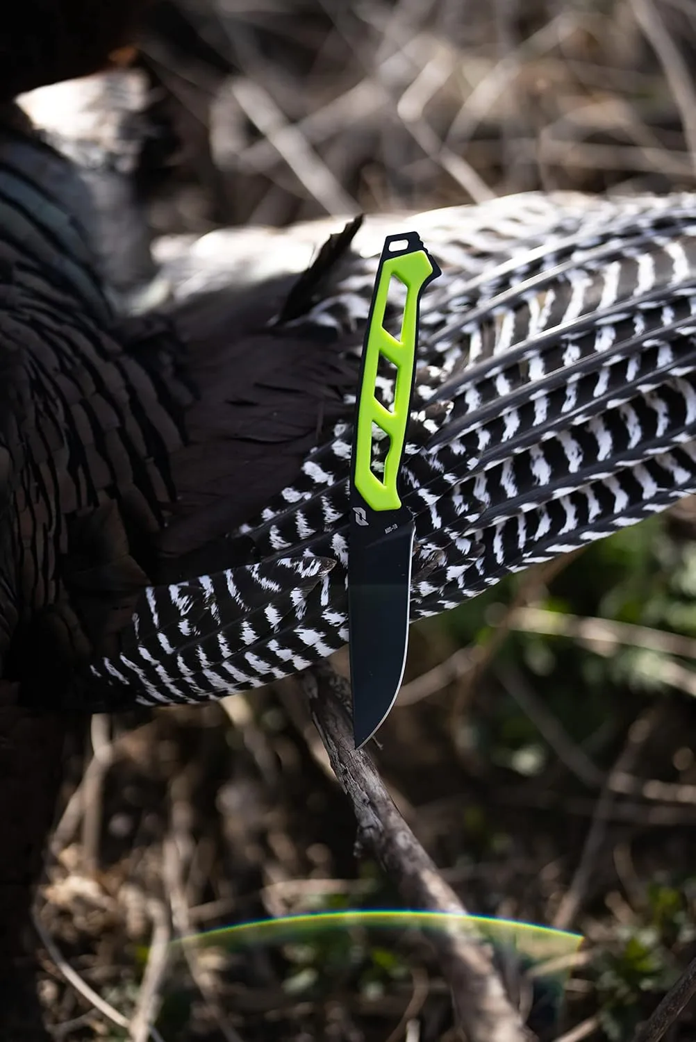 Schrade Delta Class Isolate Drop Point Fixed Blade 8.5in with 4in AUS-10 Steel and Non-Slip Grip for Hunting