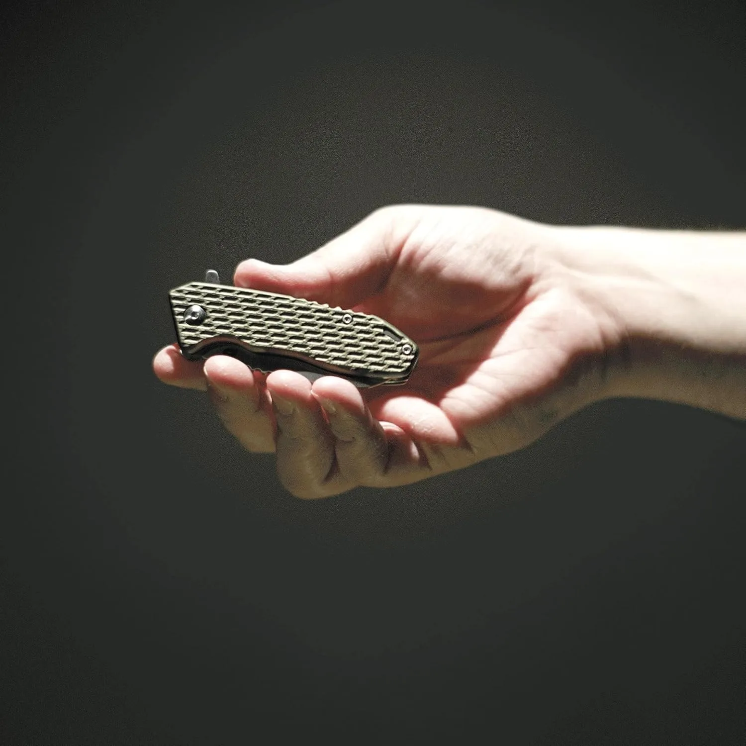 Schrade Delta Class Tenacity Folder 6in with 2.5in AUS-10 Steel Blade and Aluminum Handle for EDC