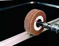 Cubitron Scotch-Brite Hookit Cut and Polish Disc, 5 in x NH A MED, 40 per case