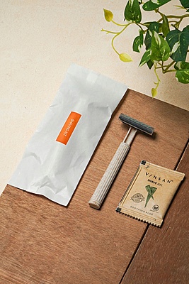 SHAVING KIT WHEATSTRAW-ECO FRIENDLY SHAVING GEL SACHET/POUCH