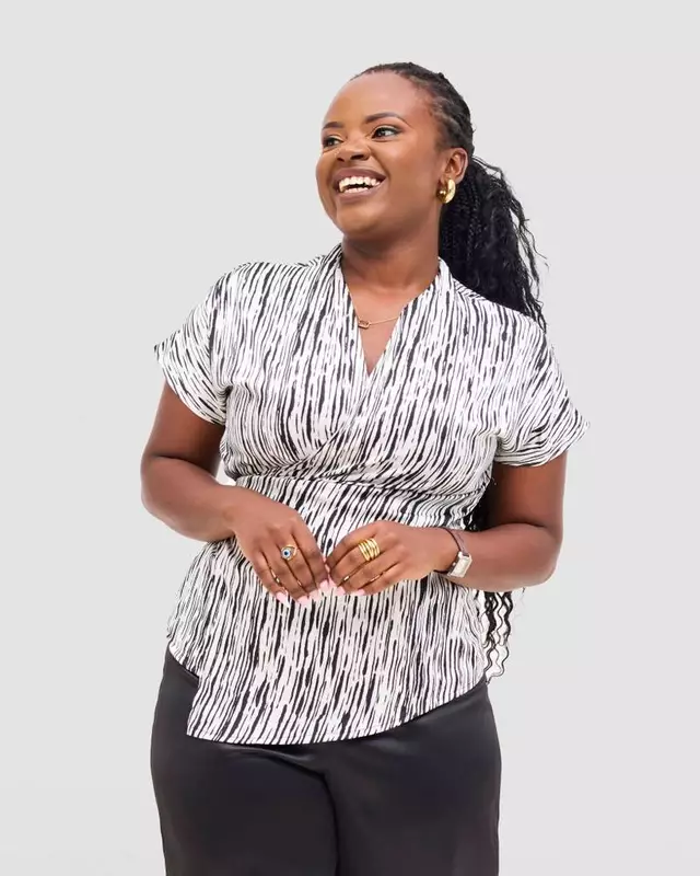 Silk House Collection Koa Top - Black / White Print