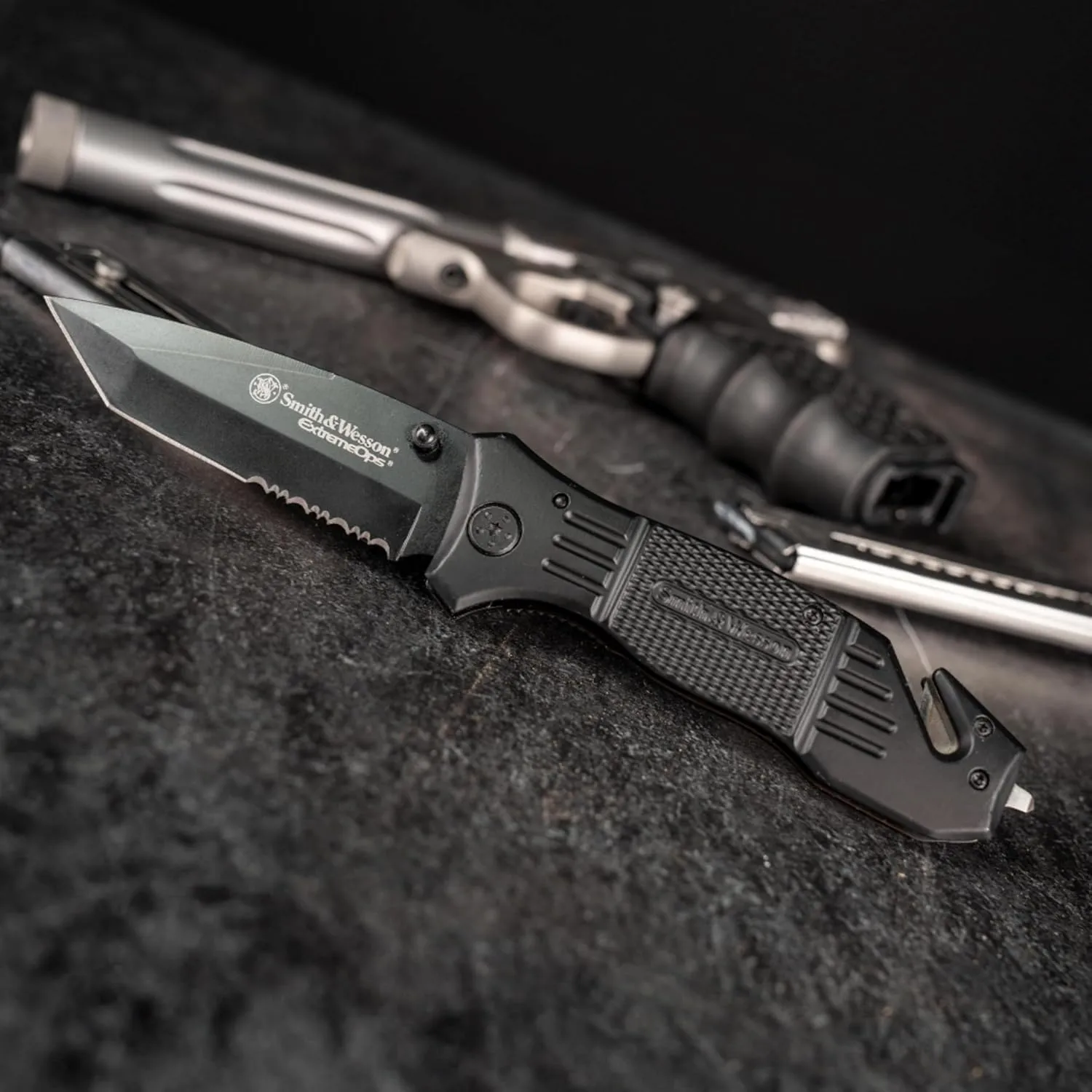 SMITH & WESSON First Response 8in Drop Point Folding Knife