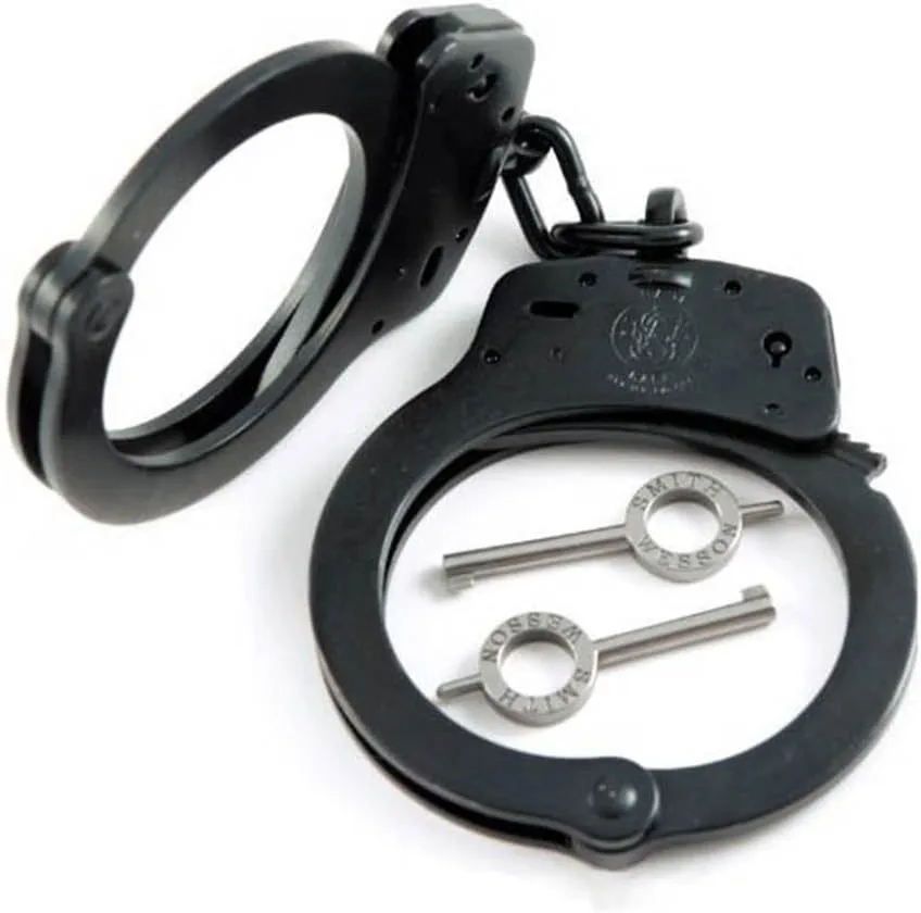 SMITH & WESSON Model 110 Oversized Chain-Linked Handcuffs