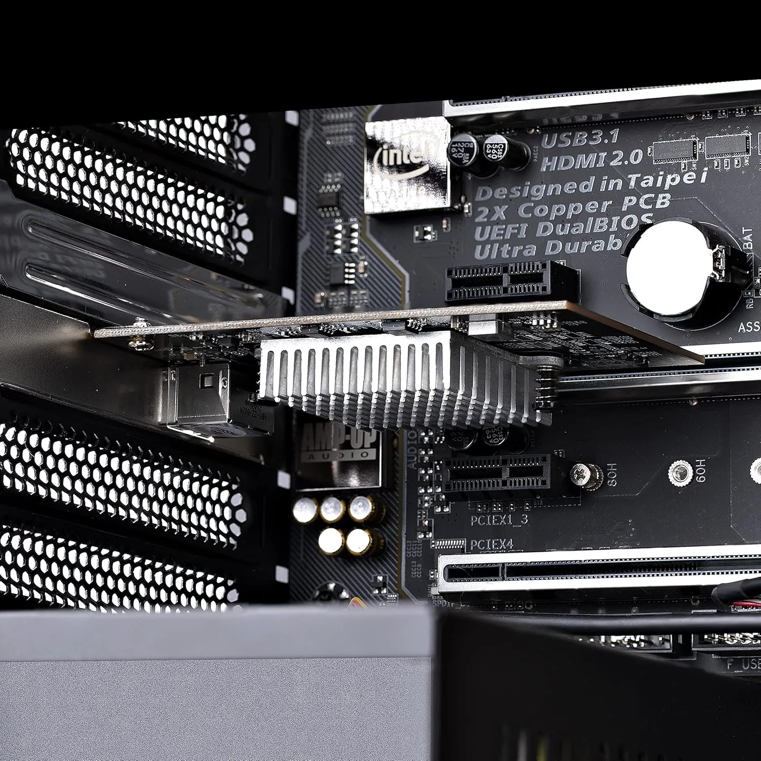 StarTech.com 1-Port 10Gbps PCIe Network Adapter Card, Network Card for PC/Server