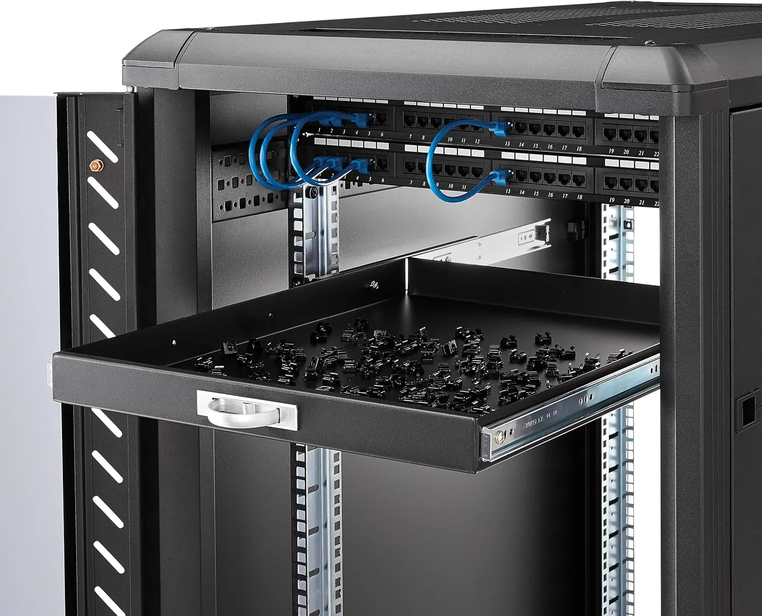 StarTech.com 1U Sliding Server Rack Mount Keyboard Shelf Tray, 55lbs (25Kg), 22in (55cm) Deep Steel Pull Out Drawer for Racks