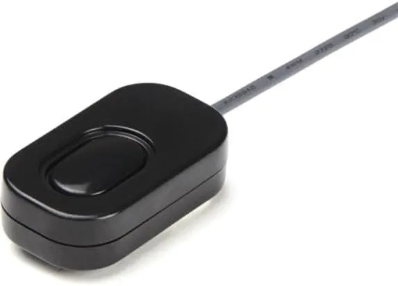 StarTech.com 2 Port DisplayPort KVM Switch - 4K 60Hz - Compact Dual Port UHD DP 1.2 USB Desktop KVM Switch with 4ft Cables