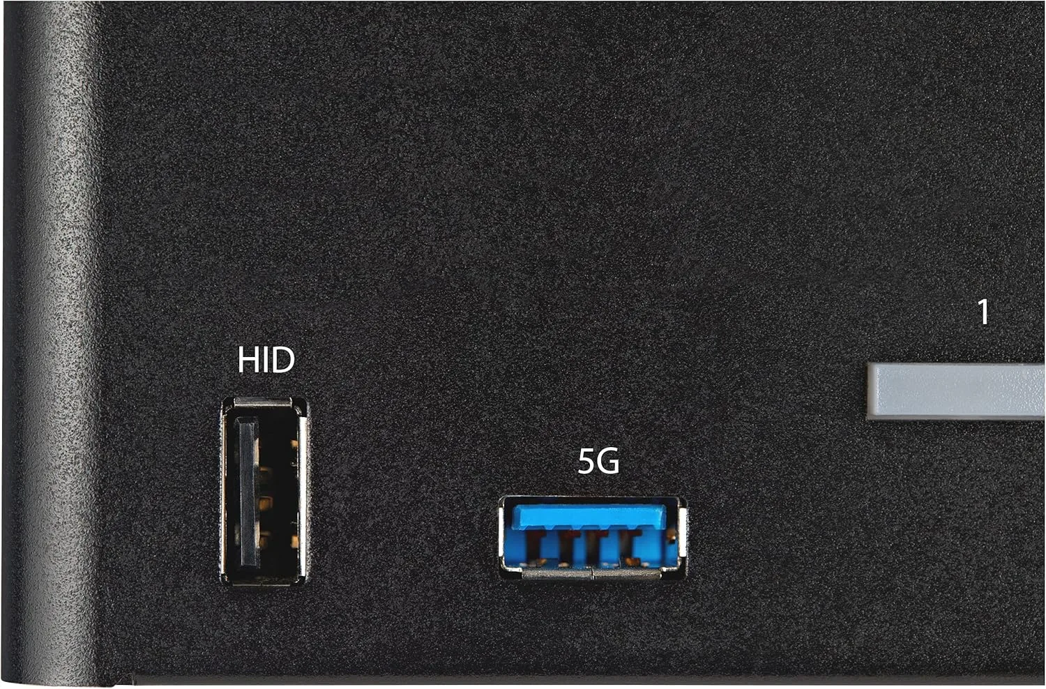 StarTech.com 2 Port Quad Monitor DisplayPort KVM Switch - 4K 60Hz UHD HDR (SV231QDPU34K)