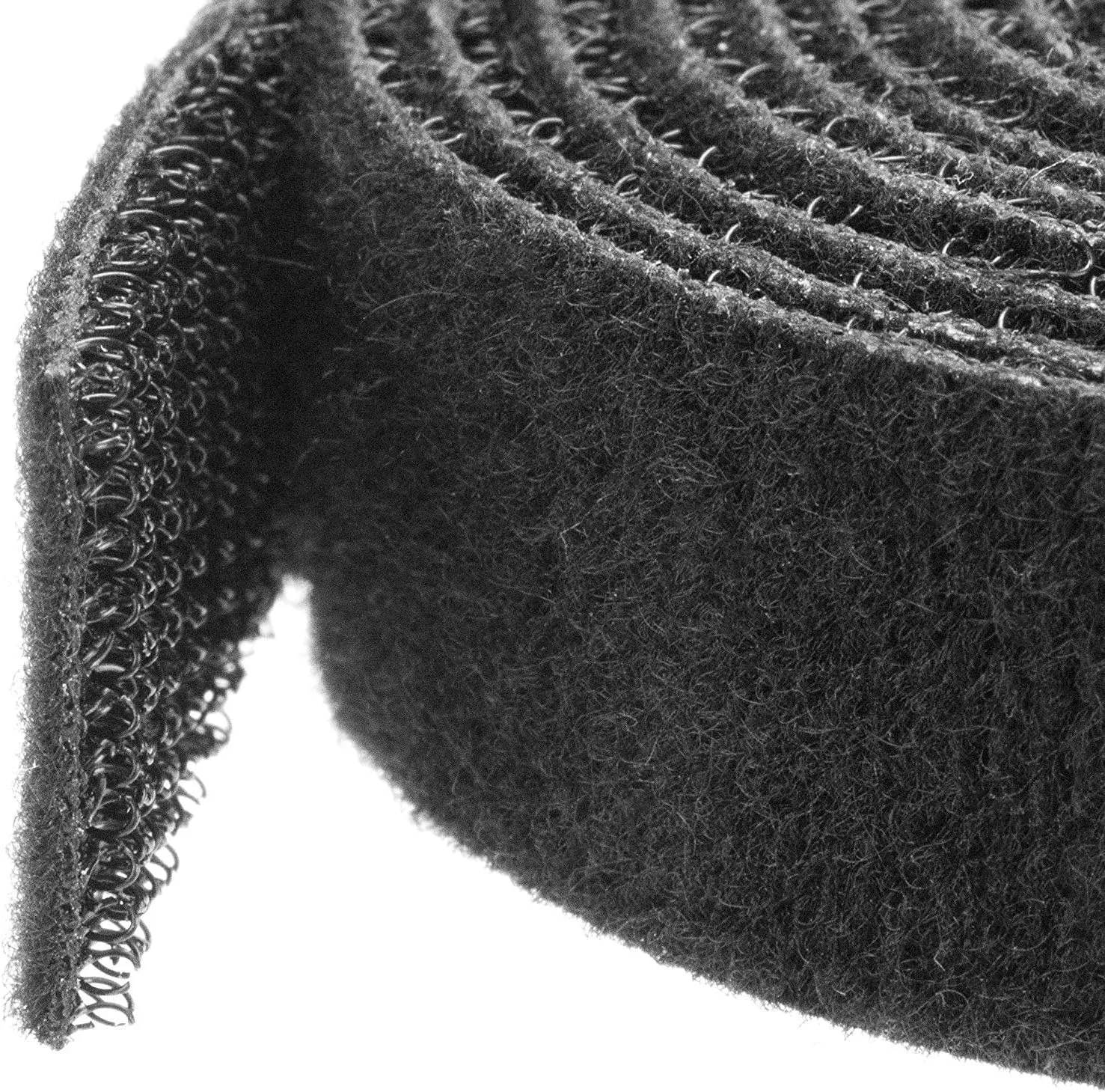 StarTech.com Hook and Loop Roll - Cut-to-Size Reusable Cable Ties - Black