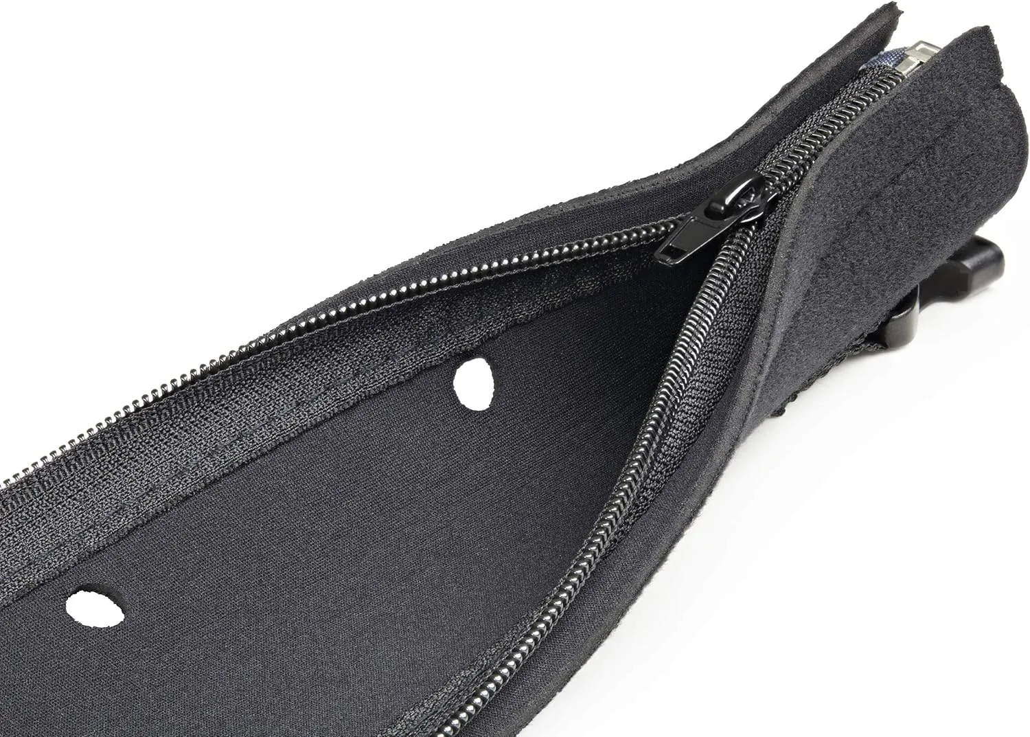 StarTech.com 40" (1m) Neoprene Cable Management Sleeve with Zipper & Buckle - 1.2" (3cm) Diameter
