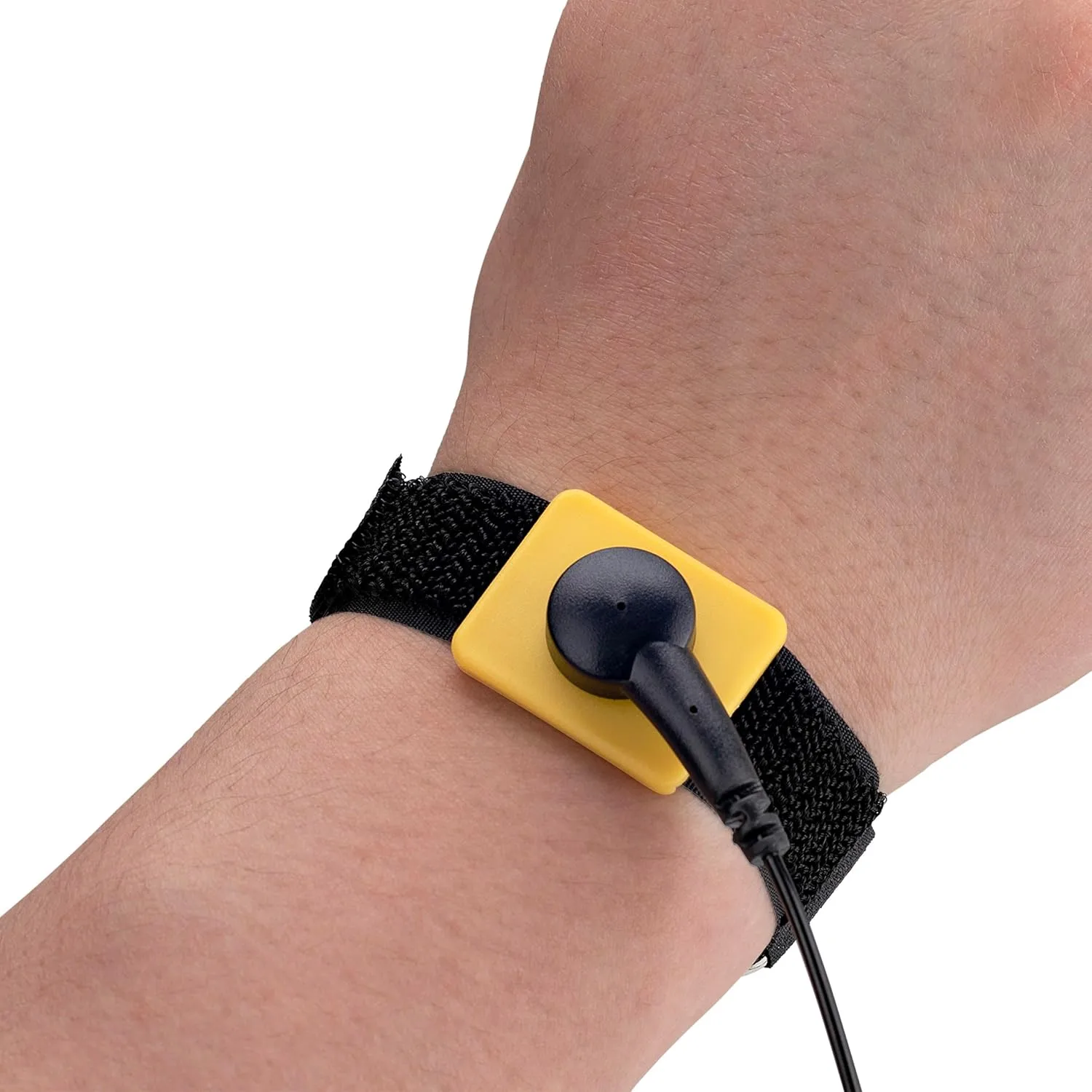 StarTech.com Antistatic Wrist Strap w/Grounding Cable, ESD Electrostatic Discharge Band, 5ft /1.5m Detachable Cord, TAA