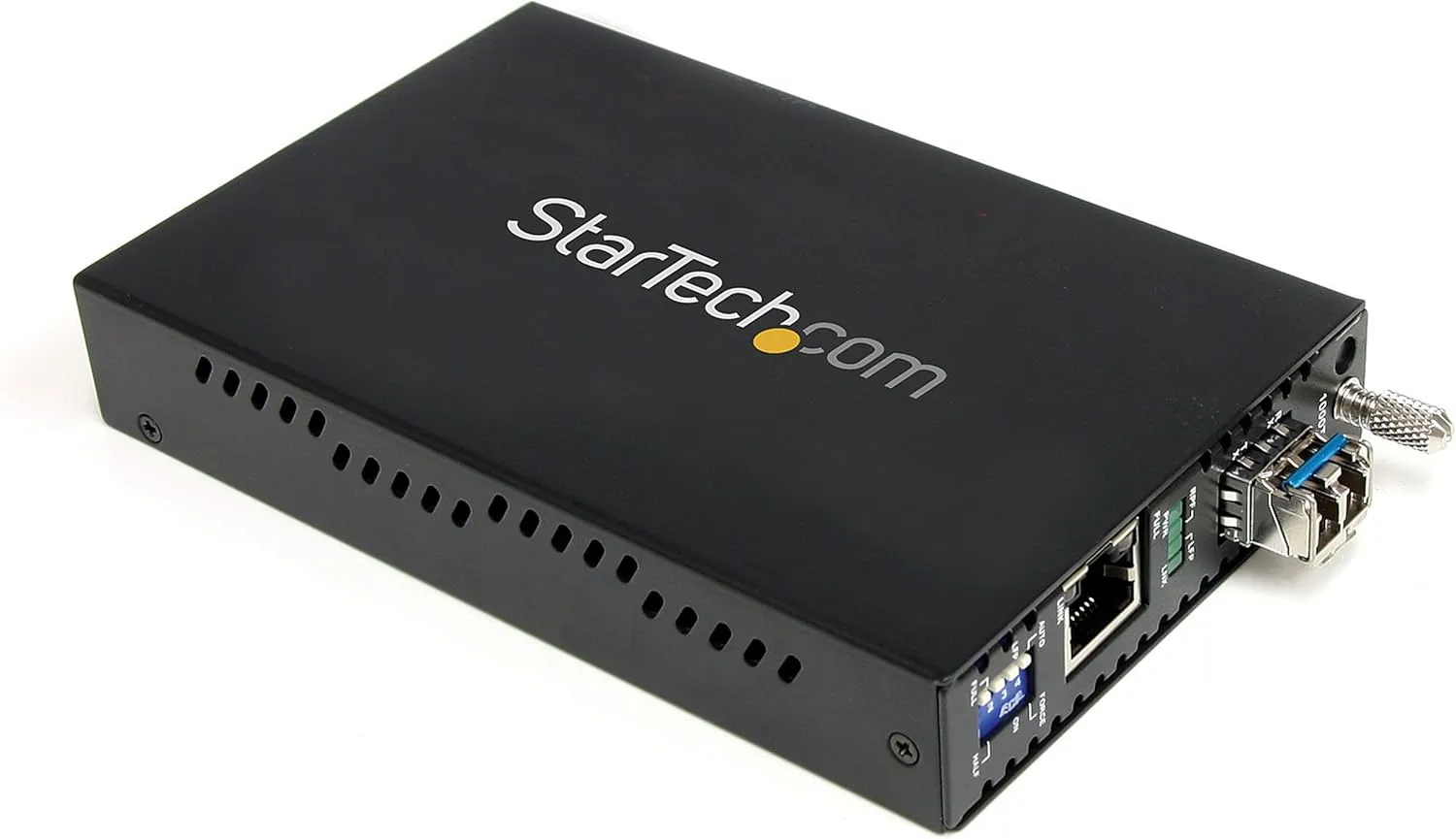 StarTech.com Single-Mode (SM) LC Fiber Media Converter - Gigabit