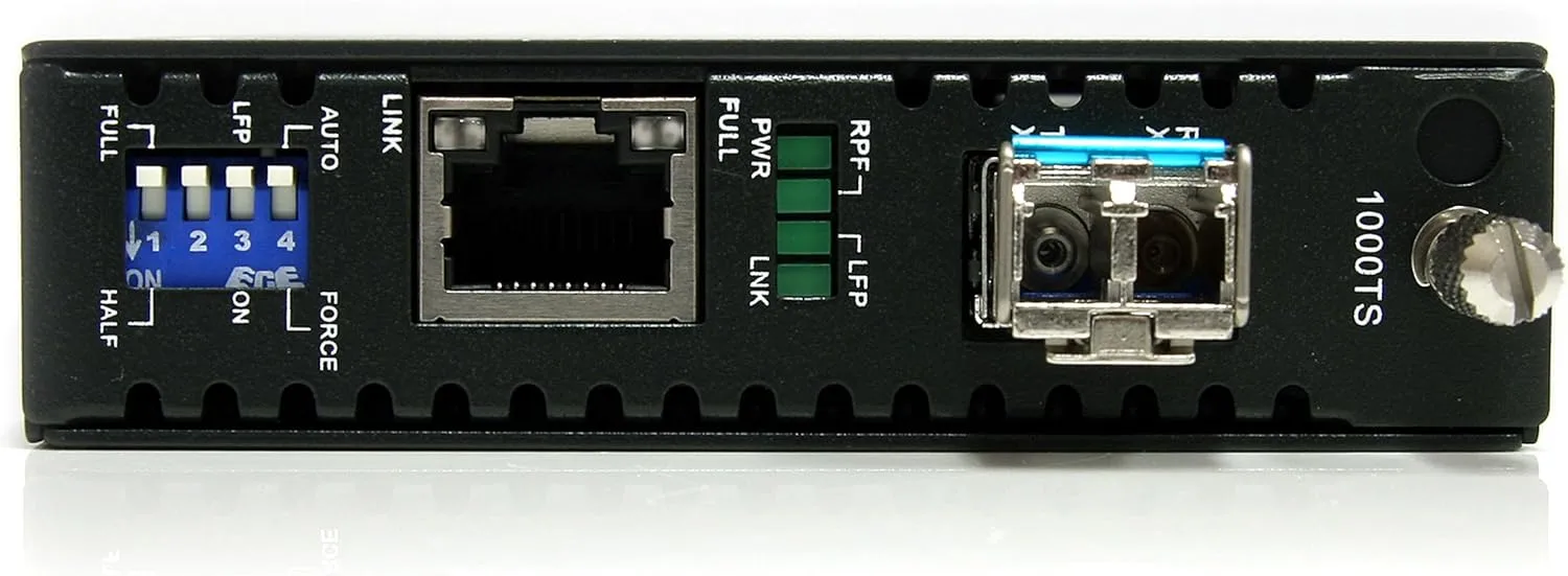 StarTech.com Single-Mode (SM) LC Fiber Media Converter - Gigabit