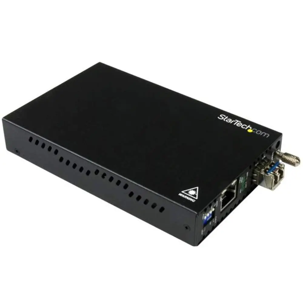 StarTech.com Single-Mode (SM) LC Fiber Media Converter - Gigabit