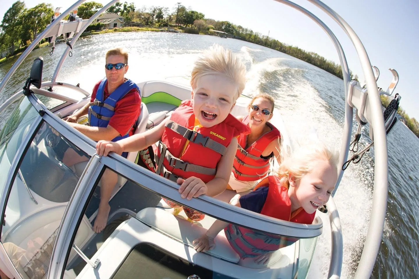STEARNS Classic Vest Life Jacket (Youth/Child) - USCG-approved