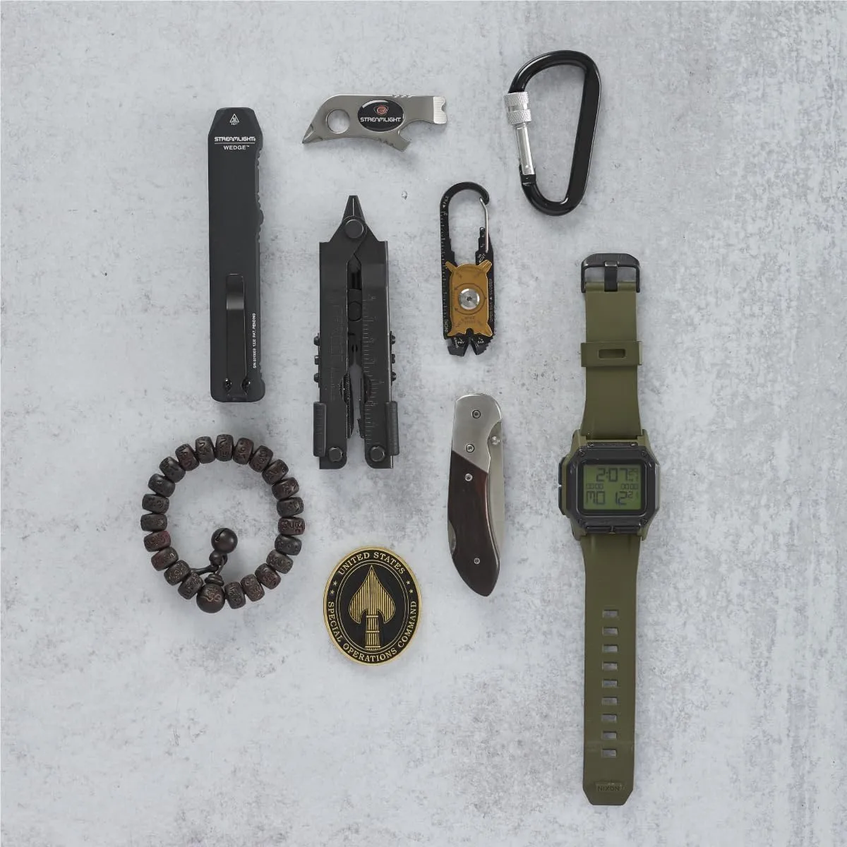 Streamlight 88814 Wedge 300-Lumen Slim Everyday Carry Flashlight, Includes USB-C Cable and Lanyard, Red