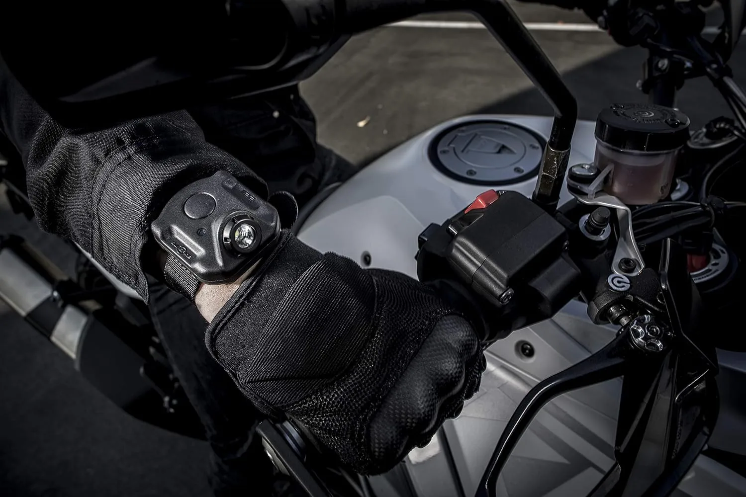SUREFIRE 2211 WristLight Series Wrist-Worn Tactical Flashlight