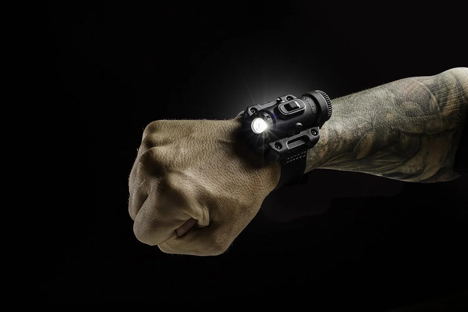 SUREFIRE 2211 WristLight Series Wrist-Worn Tactical Flashlight