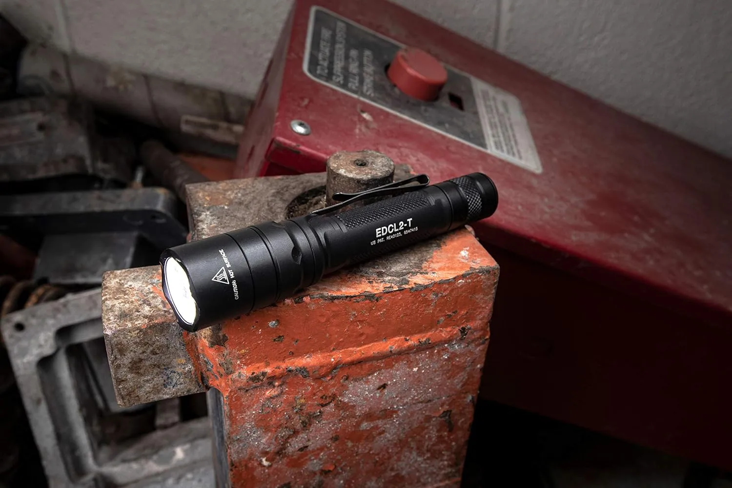 SureFire EDCL2-T Handhelds/Everyday Carry Light, Black, 1,200 Lumen, Pack of 1 Light 1,200 Lumen