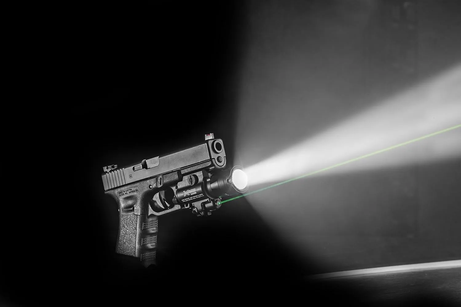 SureFire X400UH WeaponLight with MasterFire RDH Interface