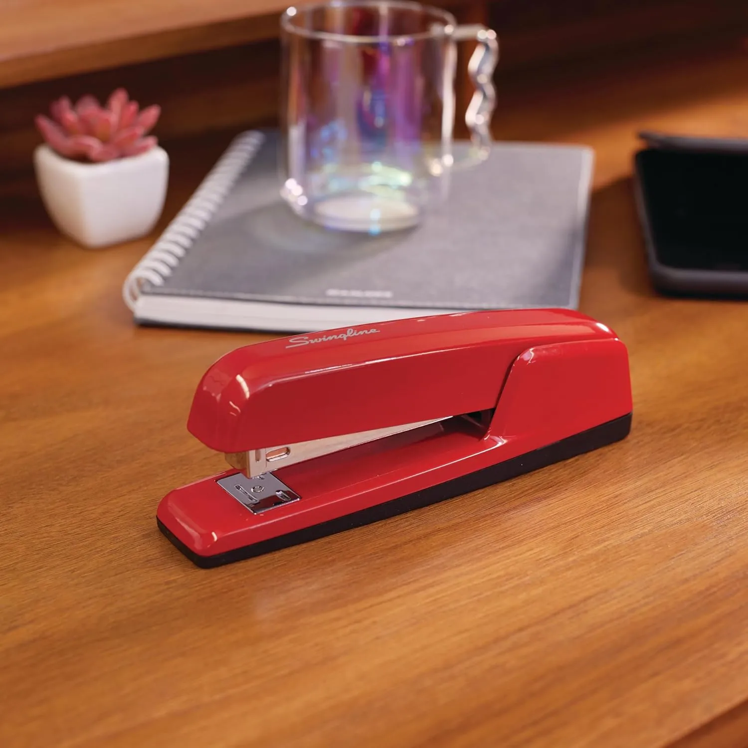 SWINGLINE 747 Business Stapler, 30 Sheet Capacity