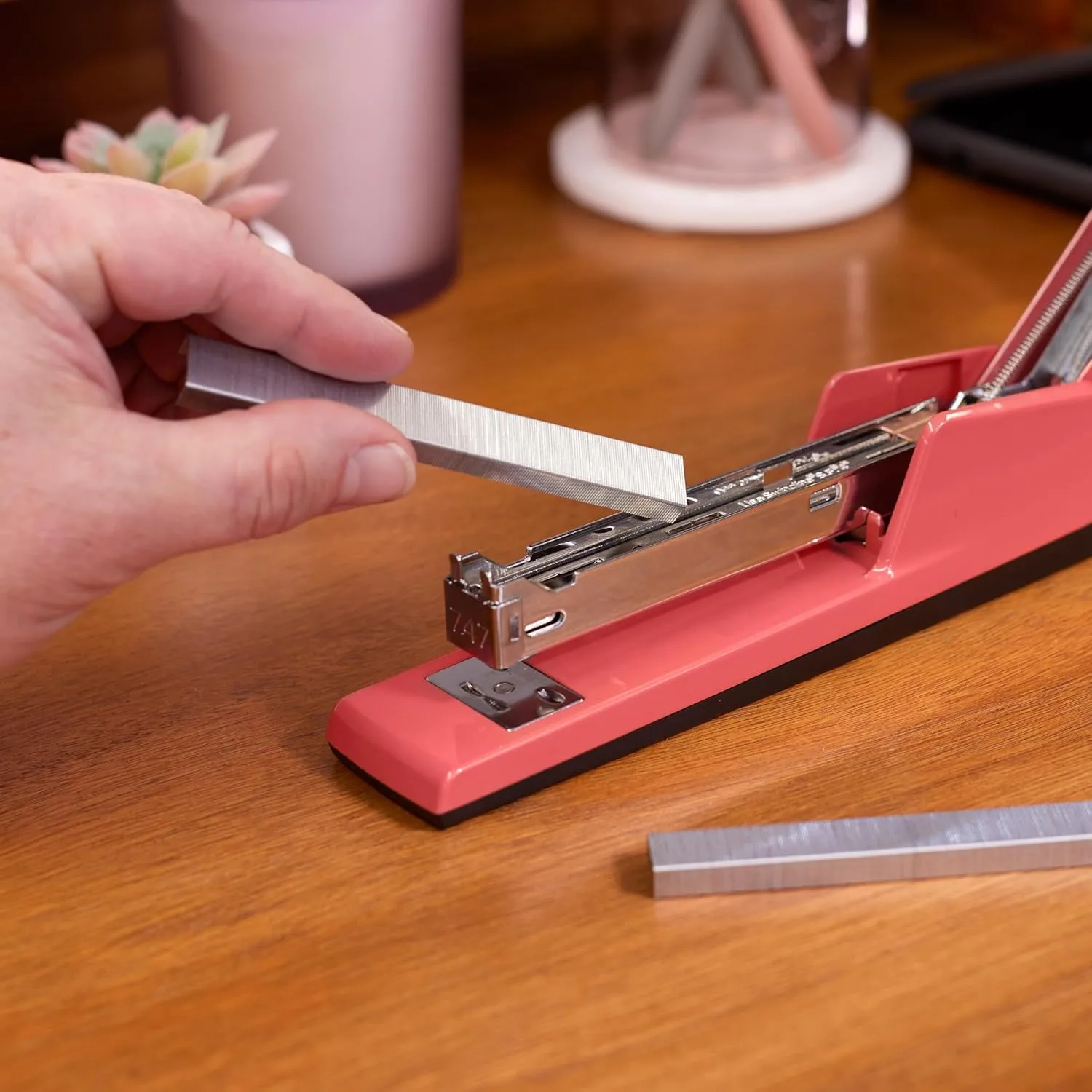SWINGLINE 747 Classic Stapler, 30 Sheet Capacity, All-Metal