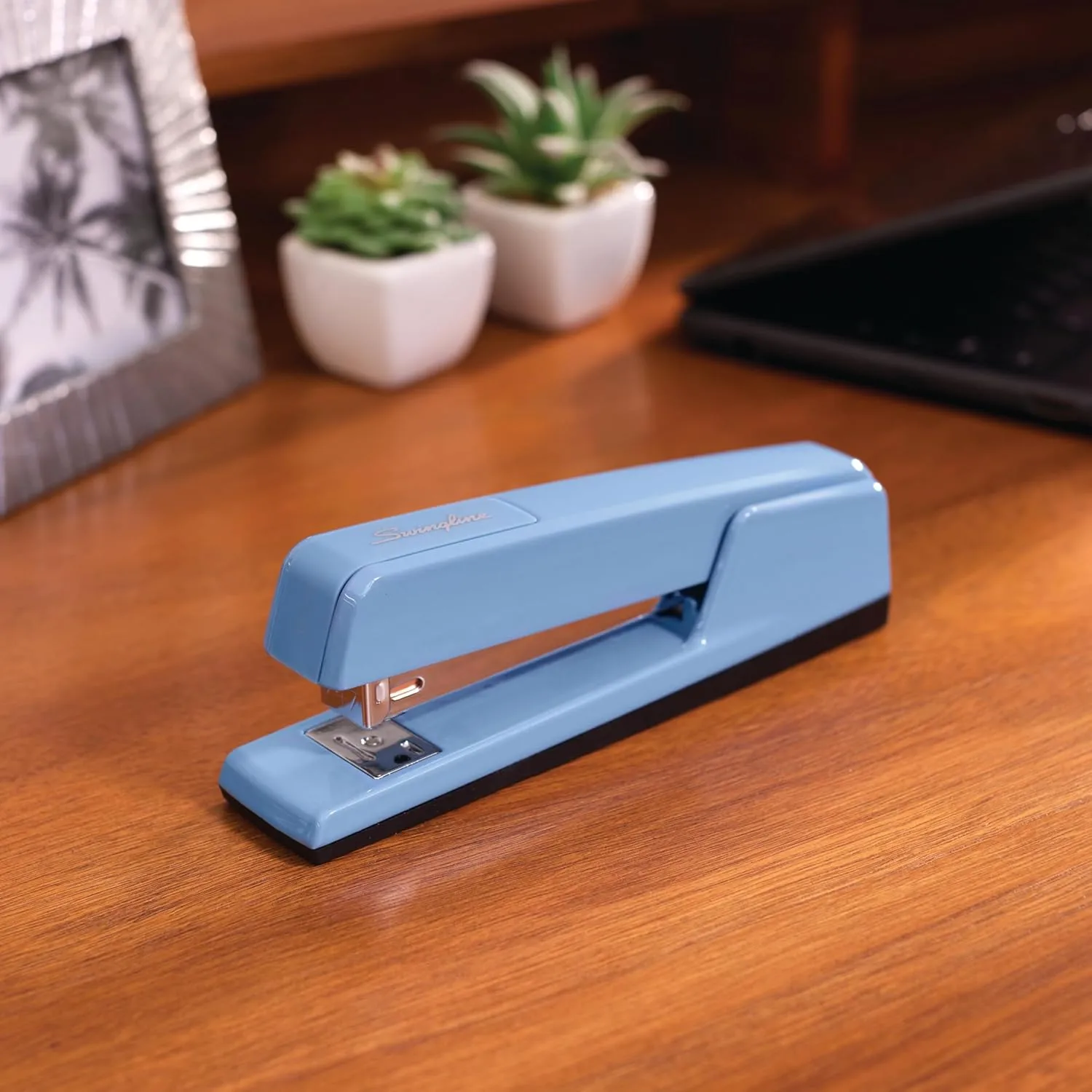 SWINGLINE 747 Classic Stapler, 30 Sheet Capacity, All-Metal