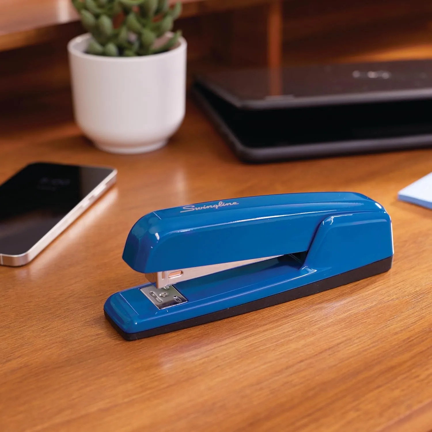 SWINGLINE 747 Business Stapler, 30-Sheet All-Metal Desktop