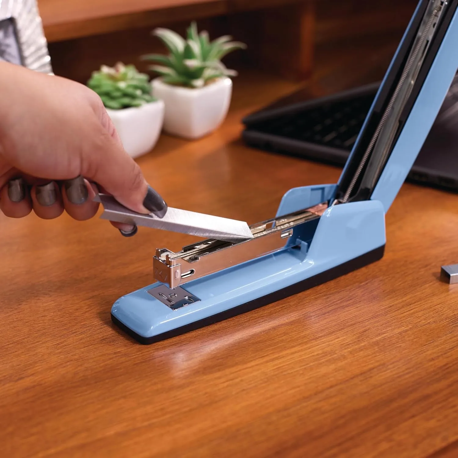 SWINGLINE 747 Business Stapler, 30-Sheet All-Metal Desktop