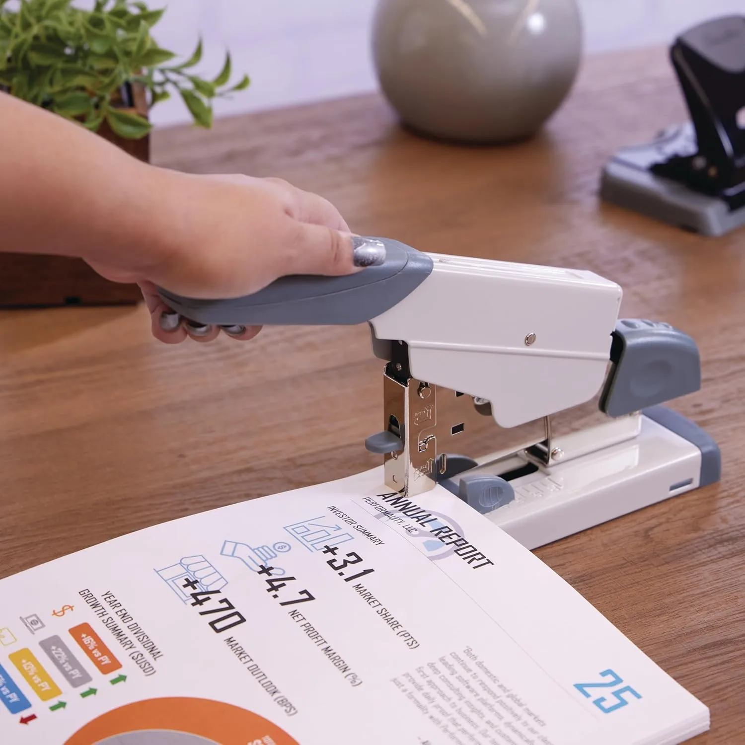 SWINGLINE Heavy Duty Stapler, 160-Sheet Capacity