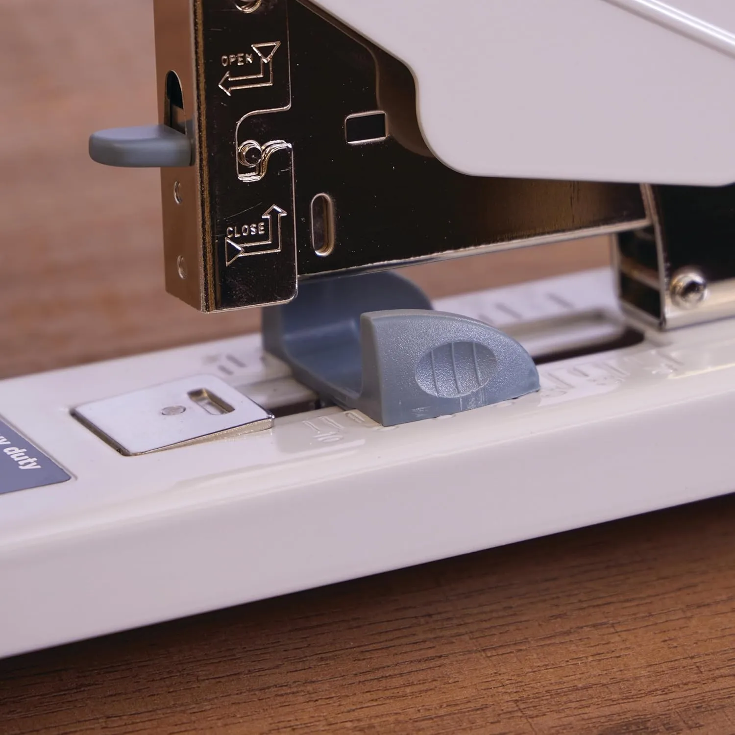 SWINGLINE Heavy Duty Stapler, 160-Sheet Capacity