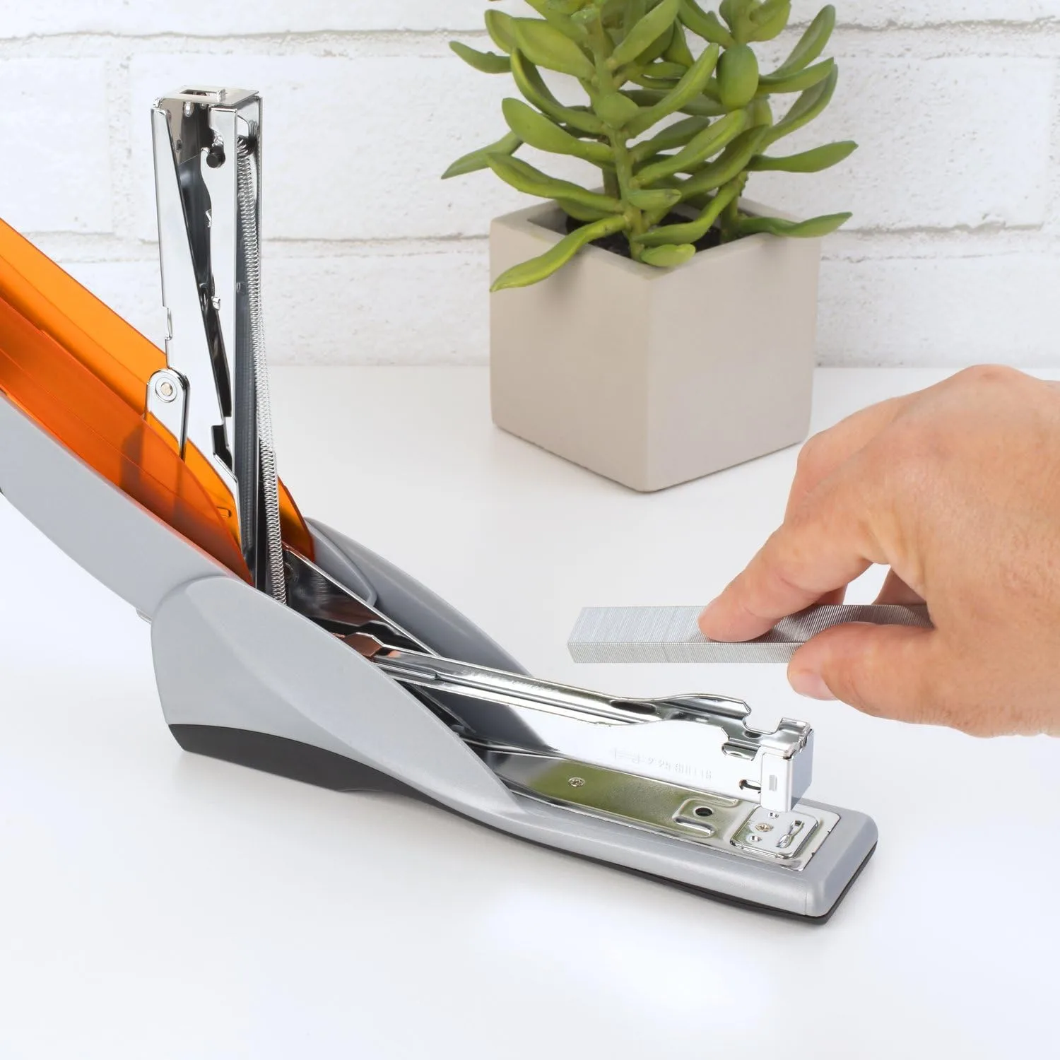 SWINGLINE Optima 25 Reduced Effort Stapler