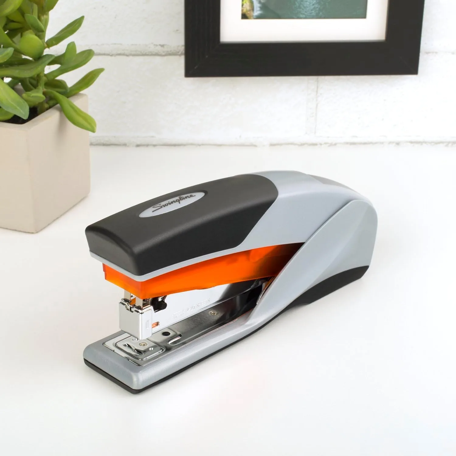 SWINGLINE Optima 25 Reduced Effort Stapler