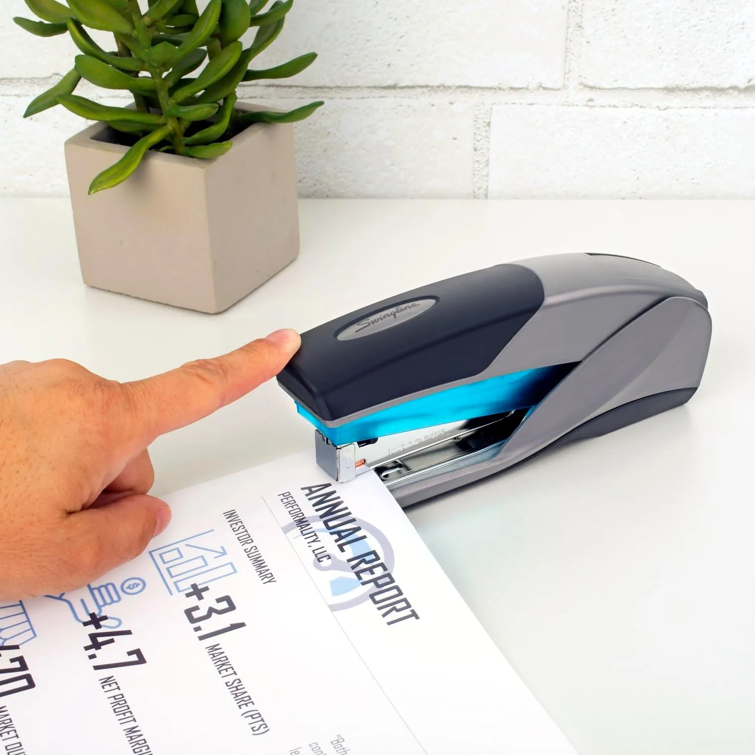 SWINGLINE Optima 25 Reduced Effort Stapler