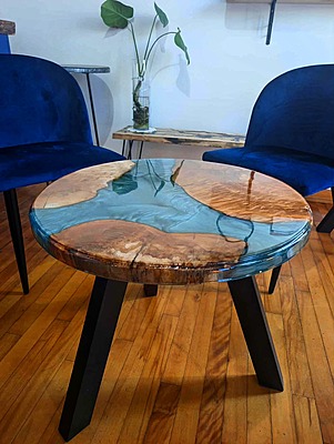 Table ronde en Frênes turquoise